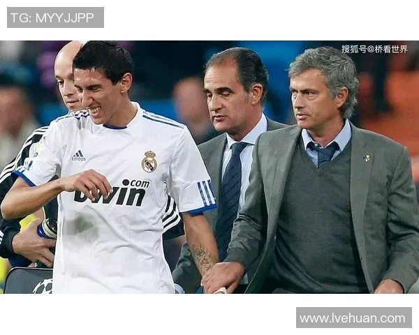 外国足球明星参军的背后故事与他们对国家的热爱与奉献精神